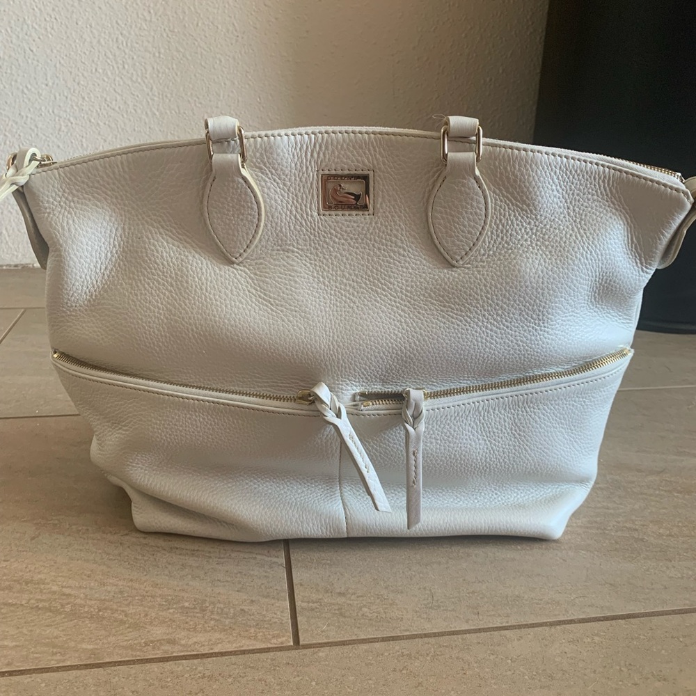 Dooney and bourke satchel bag